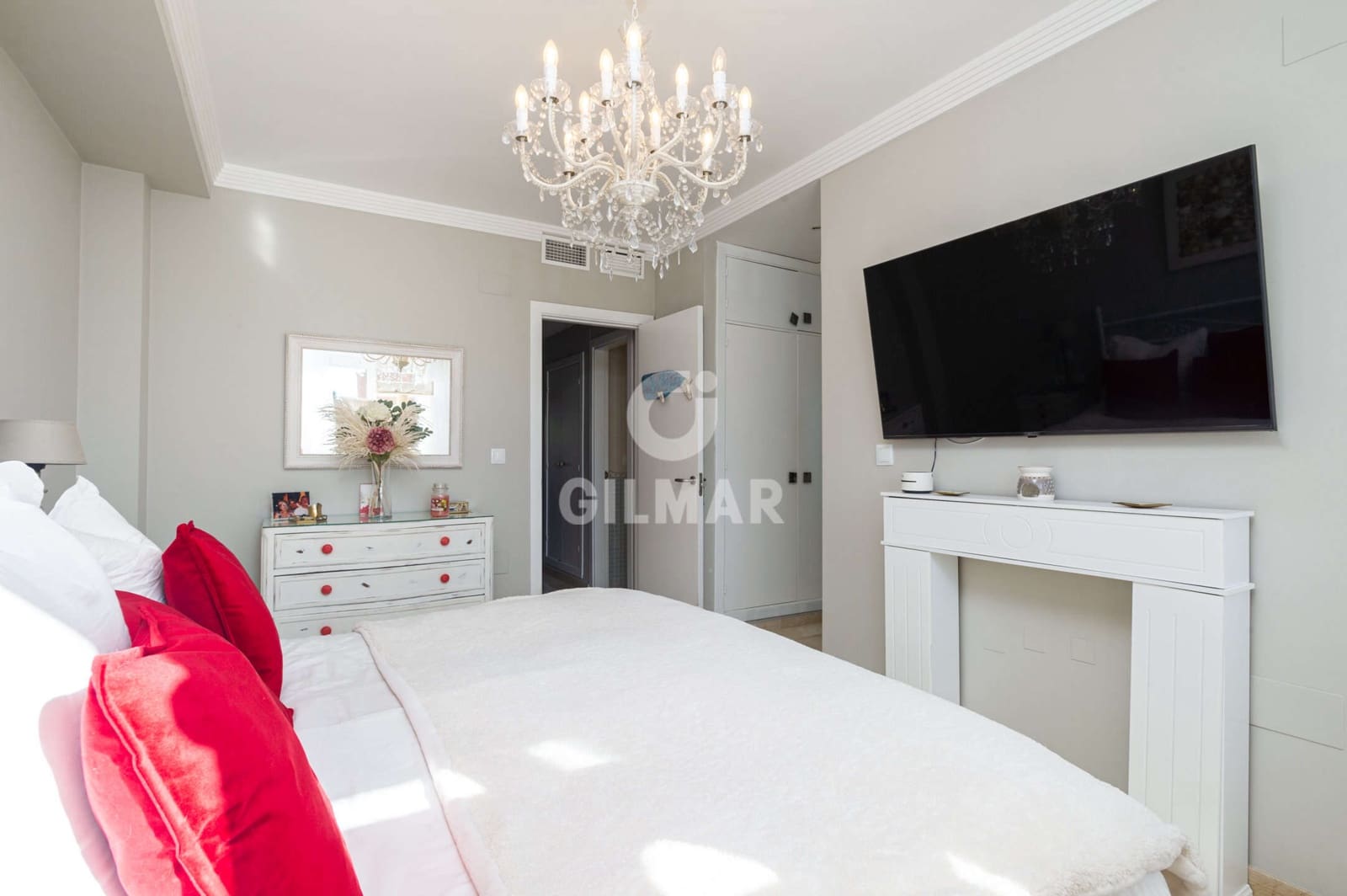 5 soverom Rekkehus til salgs i Marbella med svømmebasseng garasje - € 1 250 000 (Ref: 9229130)