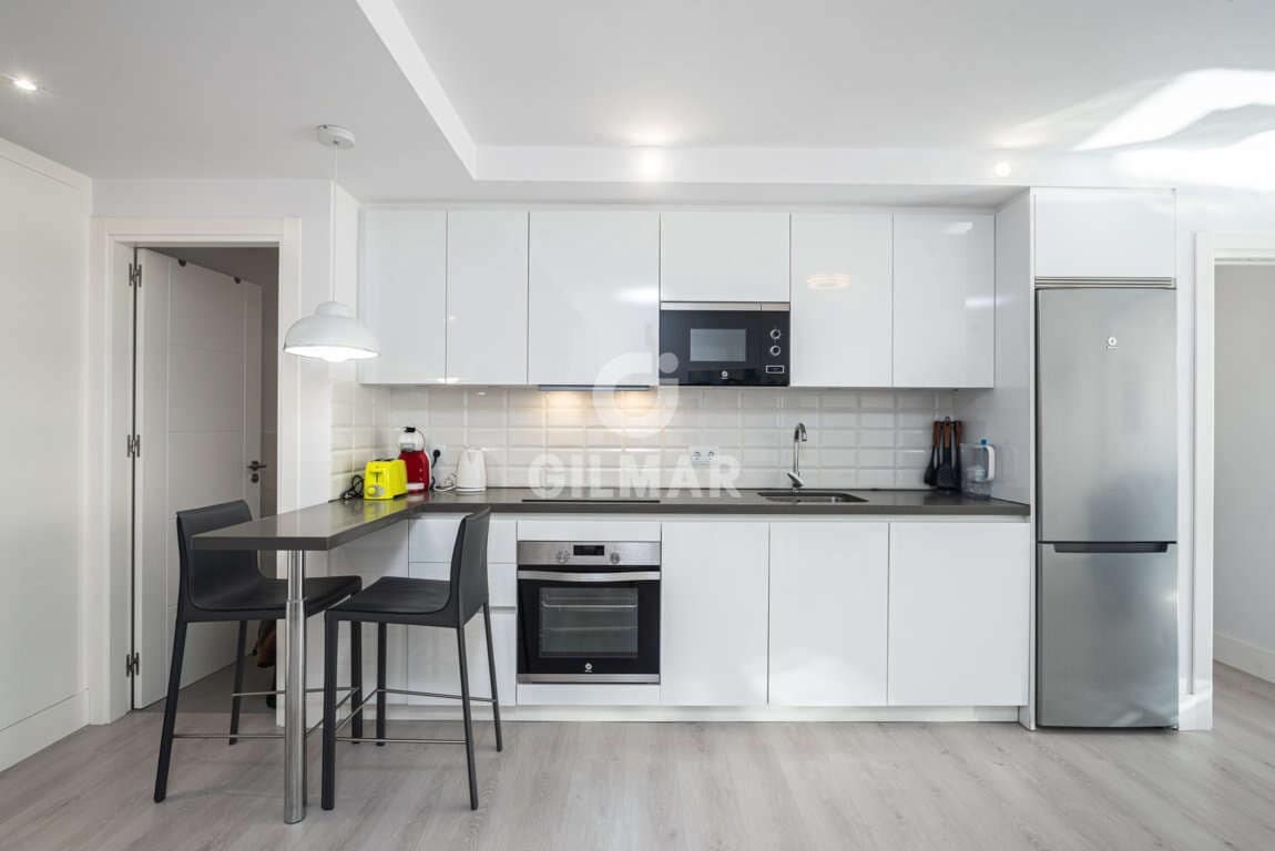 4 bedroom Flat for sale in Marbella with pool garage - € 1,000,000 (Ref: 9229133)