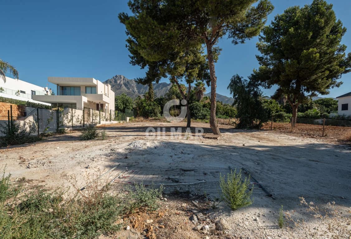 4 sypialnia Willa na sprzedaż w Marbella z basenem garażem - 3 100 000 € (Ref: 9229134)