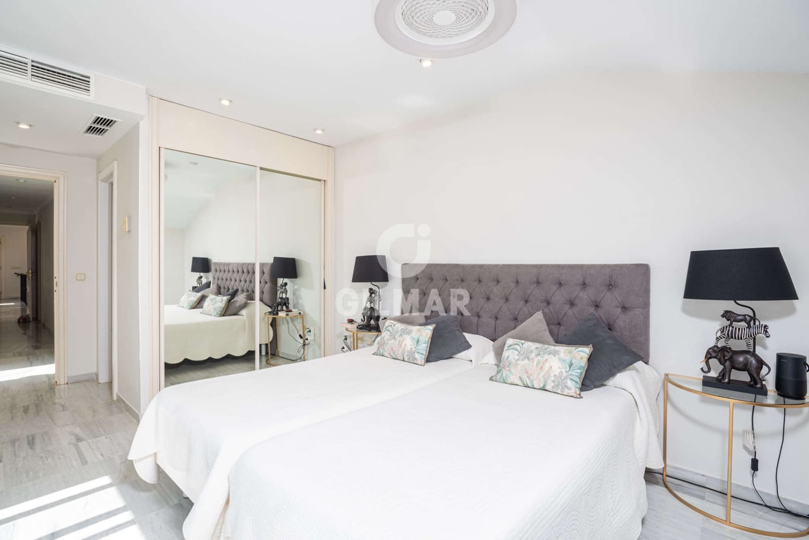 5 soverom Penthouse til salgs i Golden Mile med svømmebasseng garasje - € 2 350 000 (Ref: 9229135)