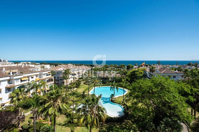 5 makuuhuone Kattohuoneisto myytävänä paikassa La Carolina - Guadalpín, Marbella mukana uima-altaan 
autotalli - 2 350 000 € (Ref: 9229135)