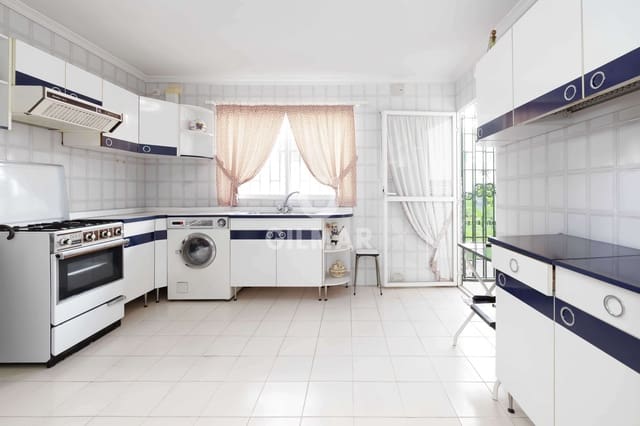 3 soverom Rekkehus til salgs i Valdeolletas - Las Cancelas - Xarblanca, Marbella med garasje - € 420 000 (Ref: 9229136)