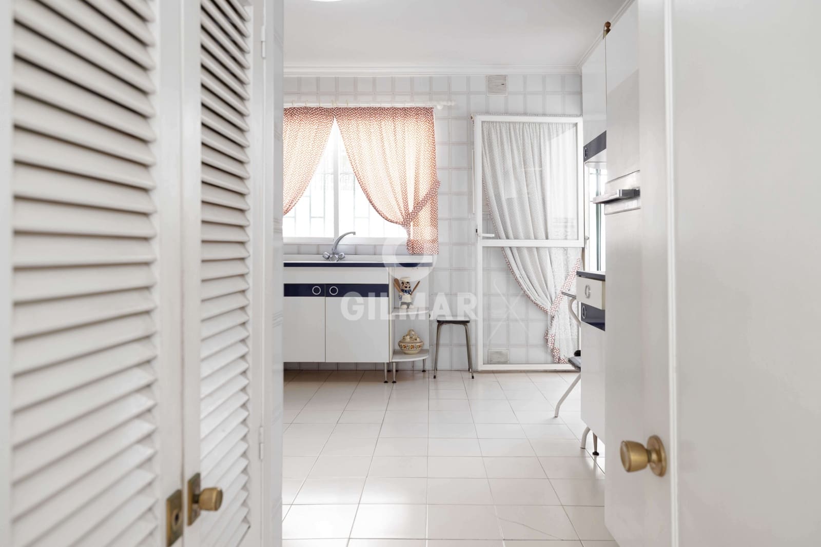 3 soverom Rekkehus til salgs i Marbella med garasje - € 420 000 (Ref: 9229136)