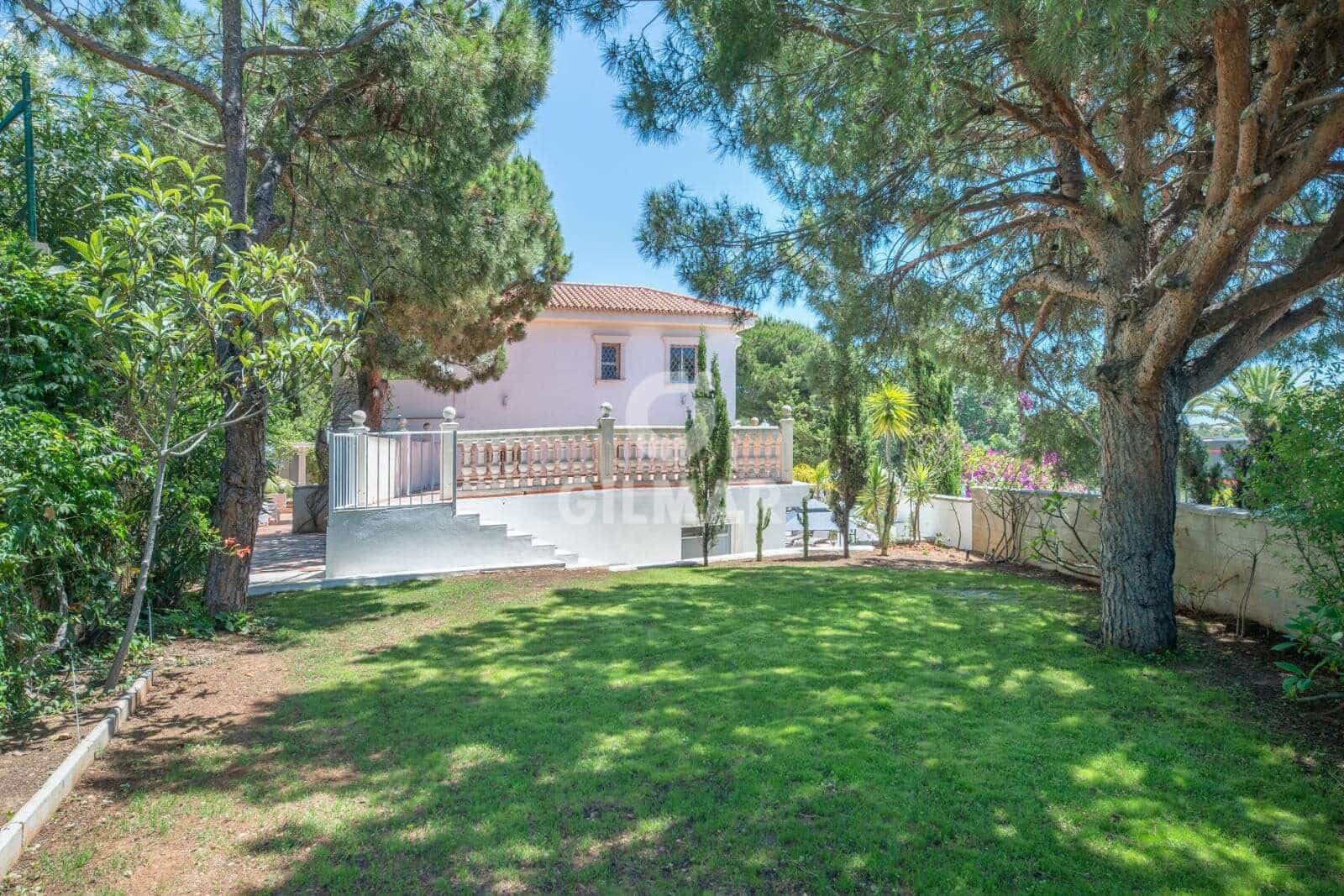 10 soveværelse Villa til salg i Marbella med swimmingpool garage - € 2.000.000 (Ref: 9229141)
