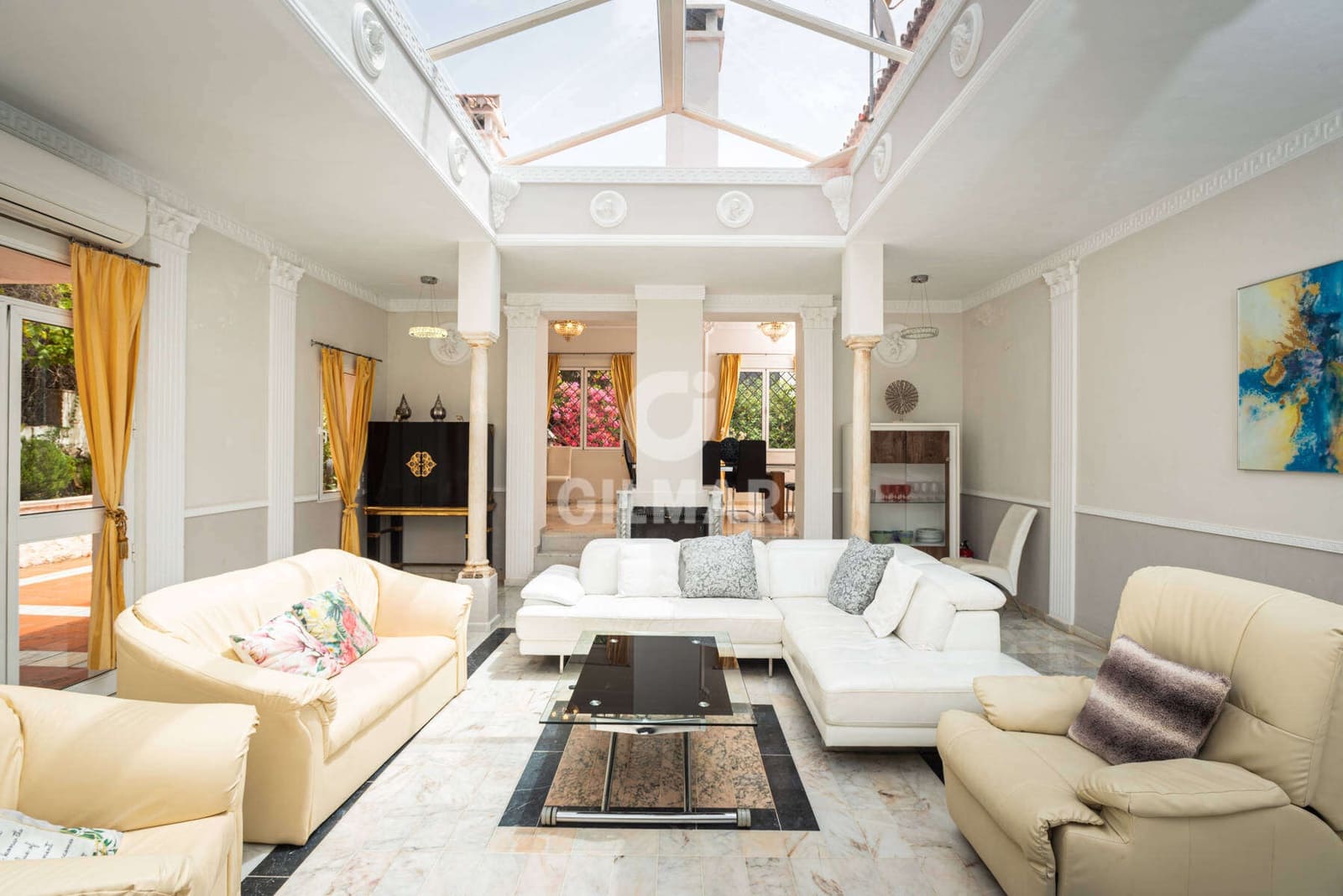 10 soveværelse Villa til salg i Marbella med swimmingpool garage - € 2.000.000 (Ref: 9229141)