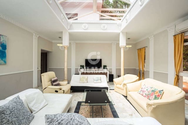 10 sypialnia Willa na sprzedaż w La Reserva, Marbella z basenem garażem - 2 000 000 € (Ref: 9229141)