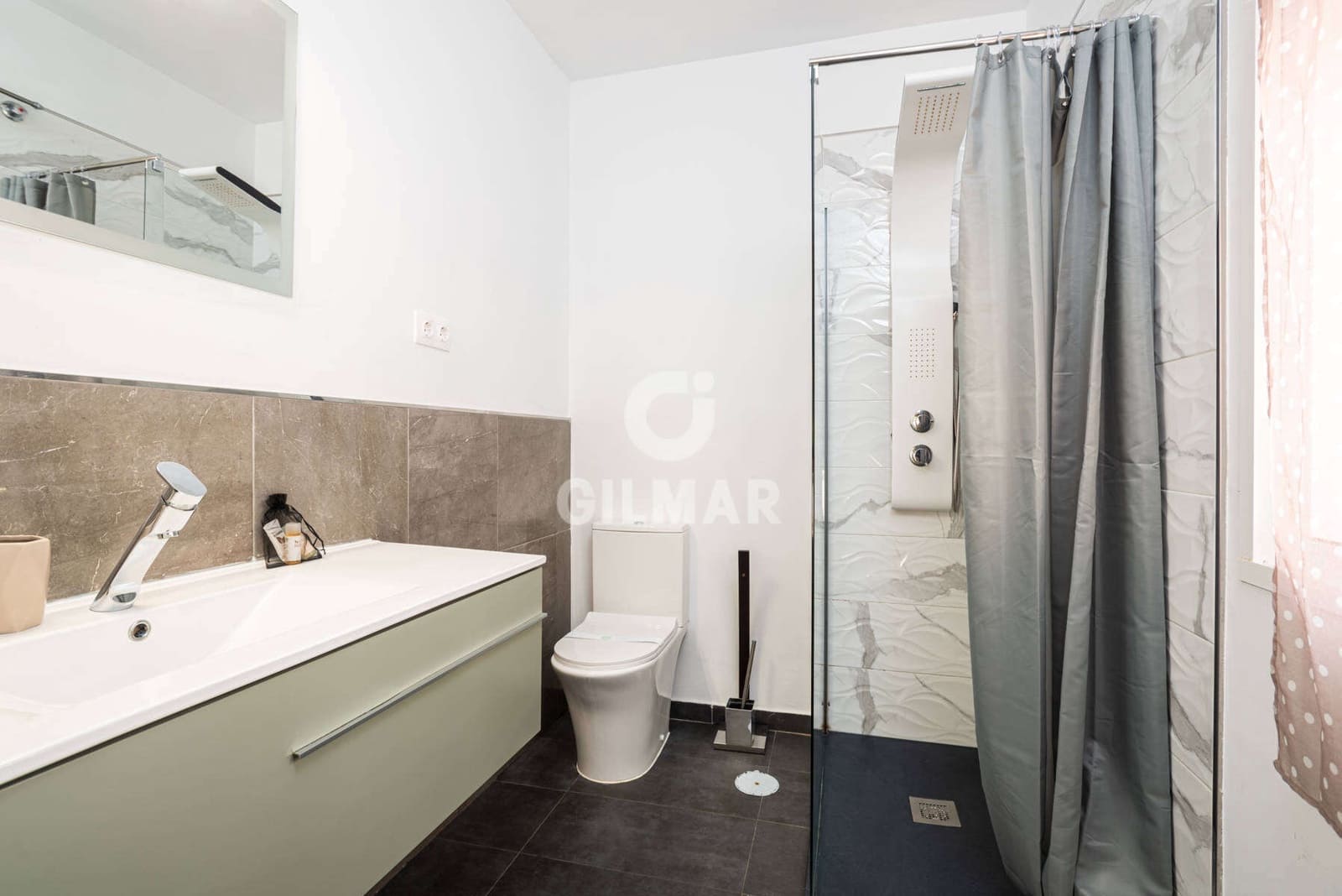 10 soveværelse Villa til salg i Marbella med swimmingpool garage - € 2.000.000 (Ref: 9229141)