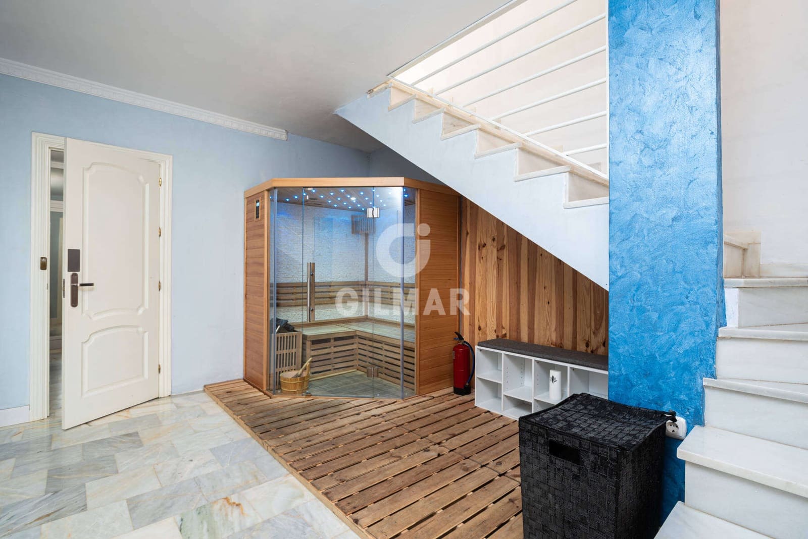 10 soveværelse Villa til salg i Marbella med swimmingpool garage - € 2.000.000 (Ref: 9229141)