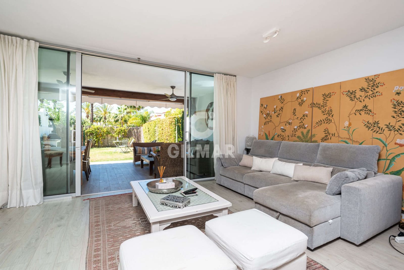 5 soveværelse Rækkehus til salg i Marbella med swimmingpool garage - € 1.490.000 (Ref: 9229142)