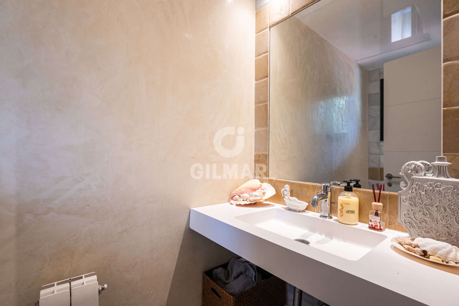 5 soveværelse Rækkehus til salg i Marbella med swimmingpool garage - € 1.490.000 (Ref: 9229142)