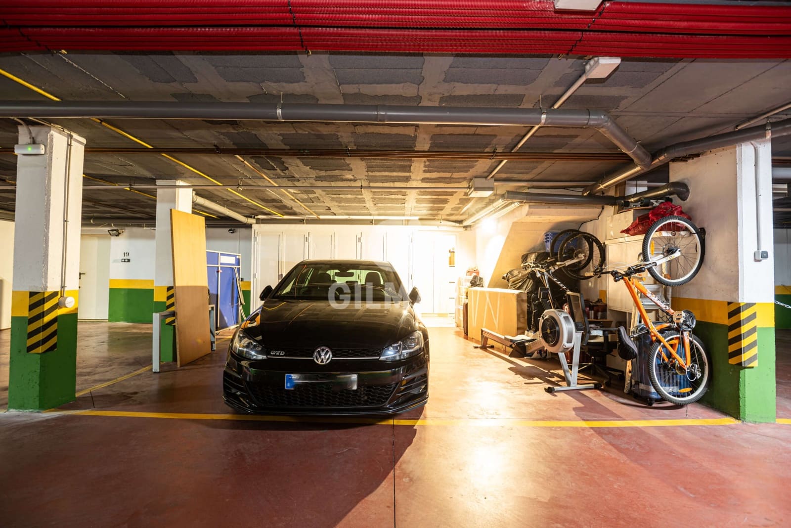 5 soveværelse Rækkehus til salg i Marbella med swimmingpool garage - € 1.490.000 (Ref: 9229142)