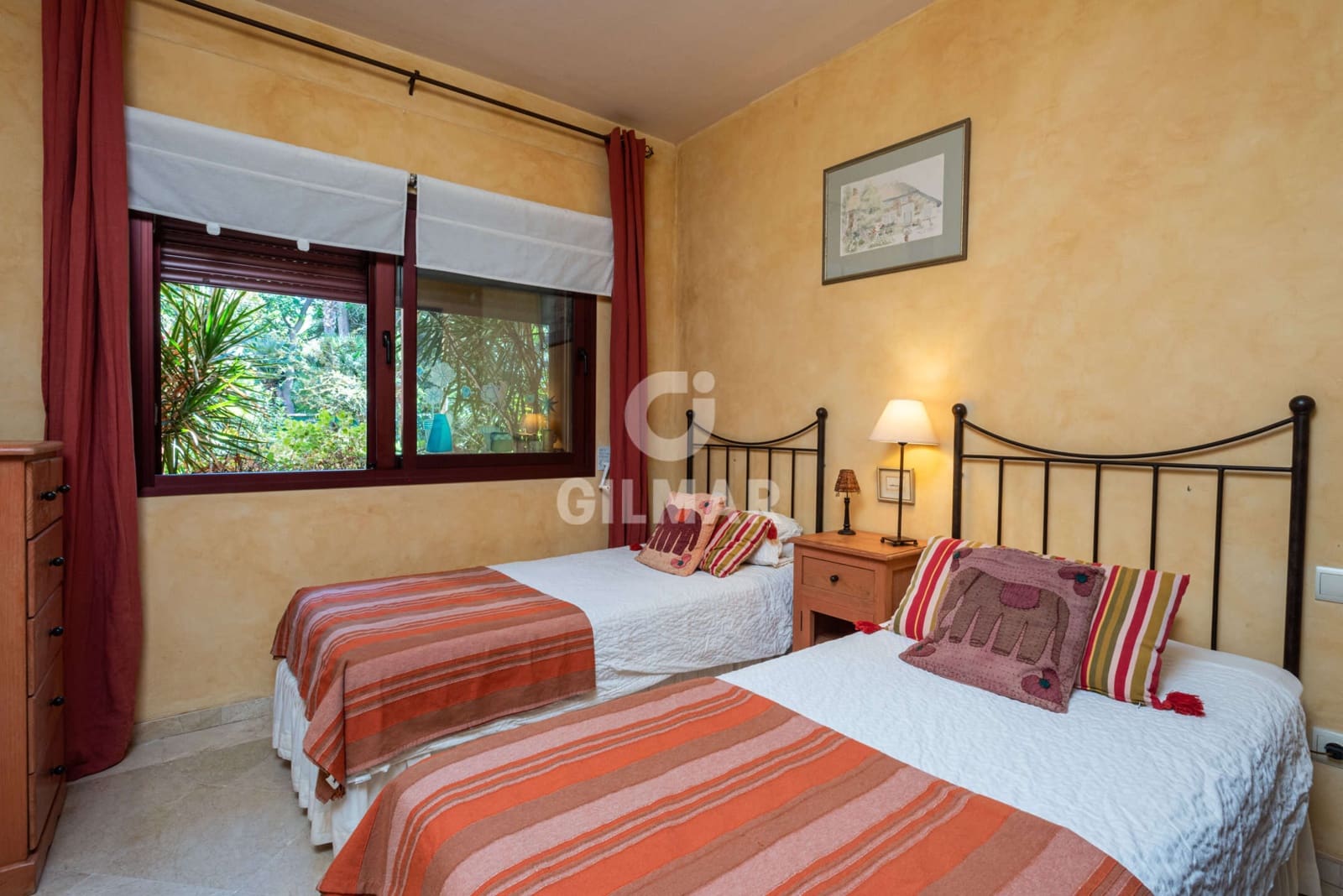 2 soverom Leilighet til salgs i Marbella med svømmebasseng garasje - € 490 000 (Ref: 9229143)