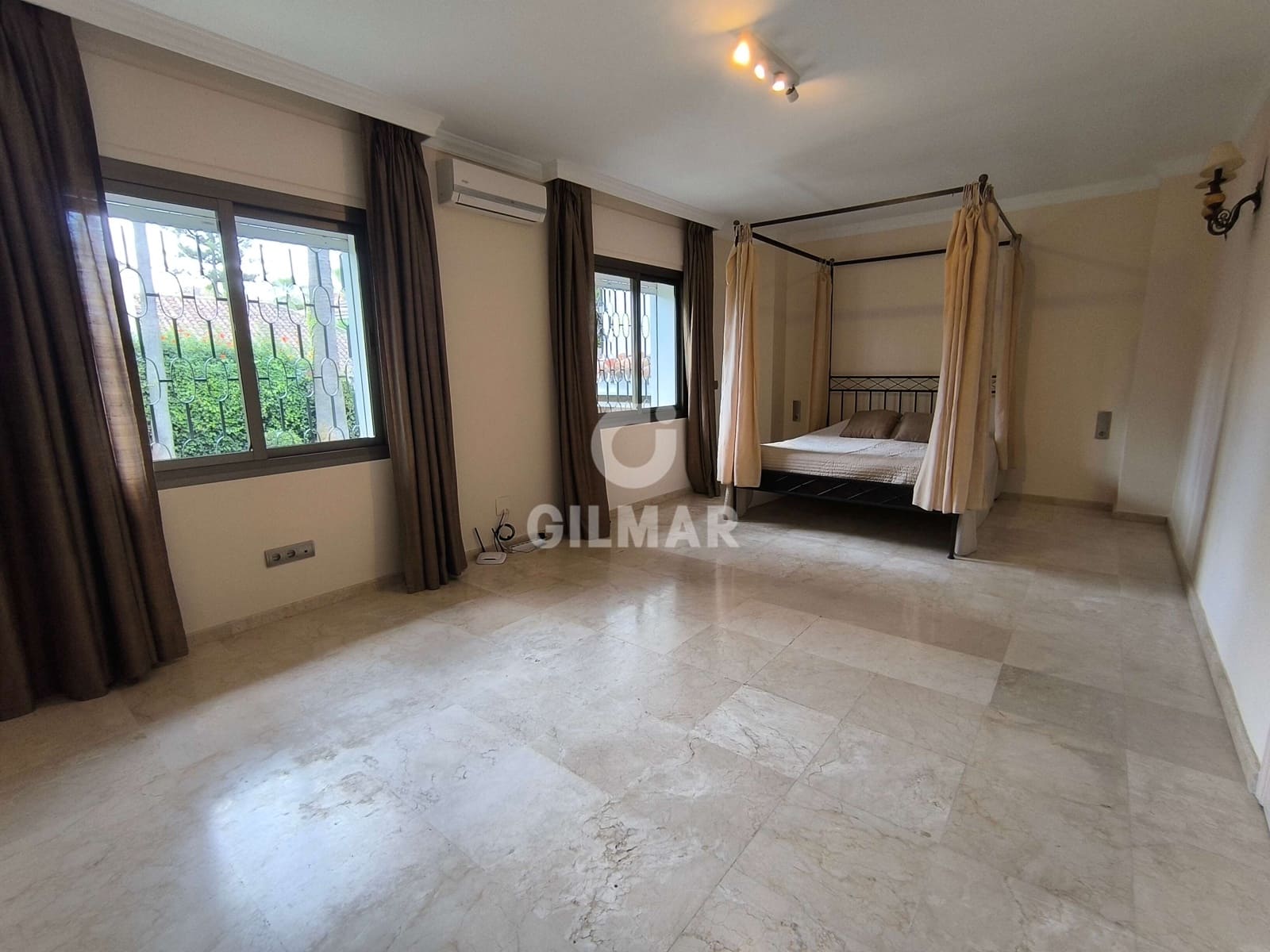 6 soverom Villa til salgs i Marbella med svømmebasseng garasje - € 3 900 000 (Ref: 9229144)