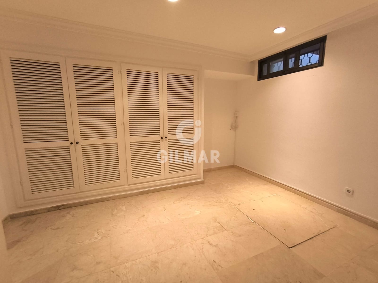 6 soverom Villa til salgs i Marbella med svømmebasseng garasje - € 3 900 000 (Ref: 9229144)