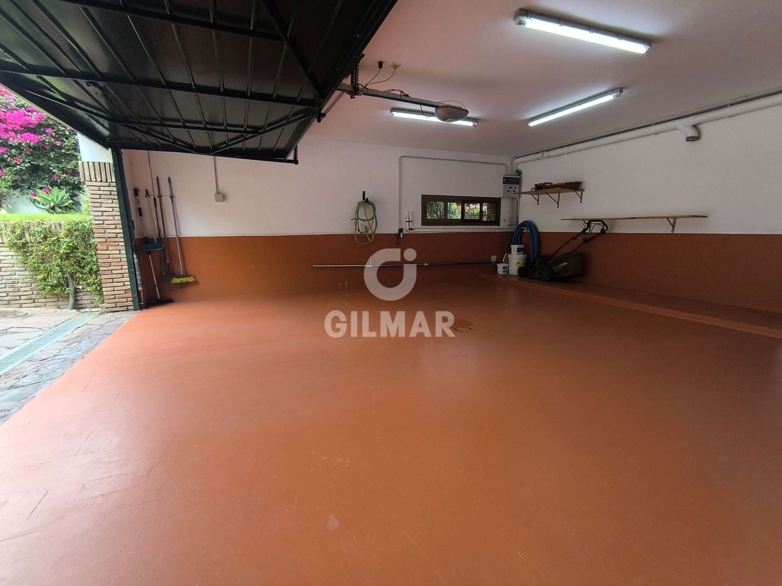 6 soverom Villa til salgs i Marbella med svømmebasseng garasje - € 3 900 000 (Ref: 9229144)