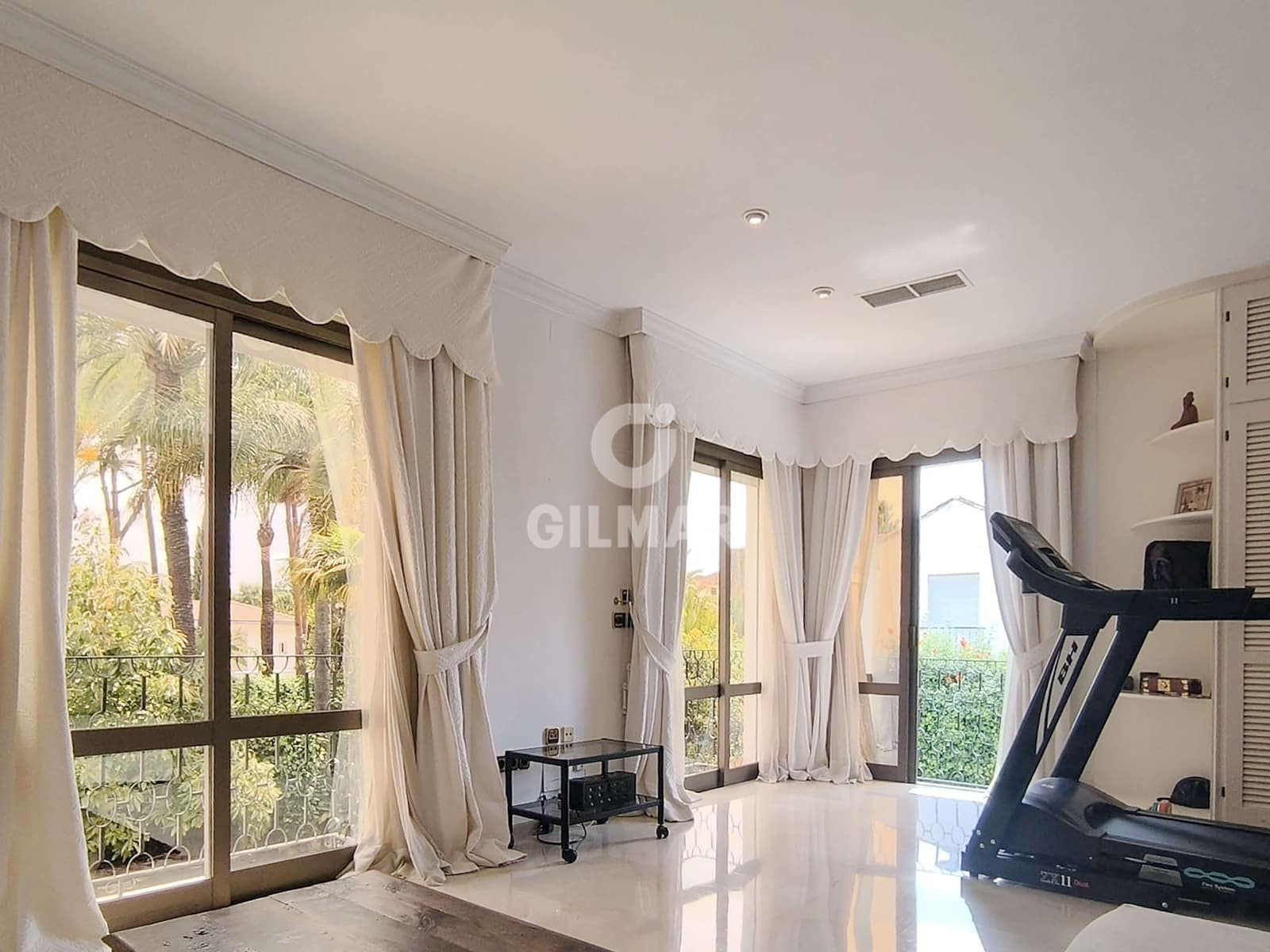 6 soverom Villa til salgs i Marbella med svømmebasseng garasje - € 3 900 000 (Ref: 9229144)