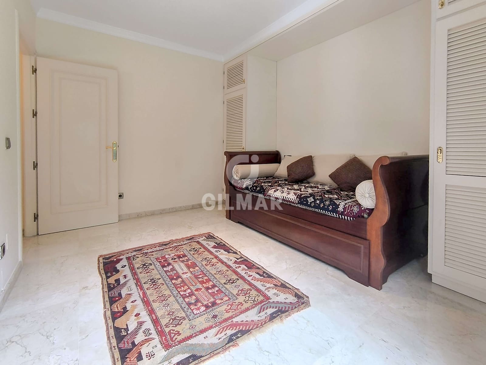 6 soverom Villa til salgs i Marbella med svømmebasseng garasje - € 3 900 000 (Ref: 9229144)