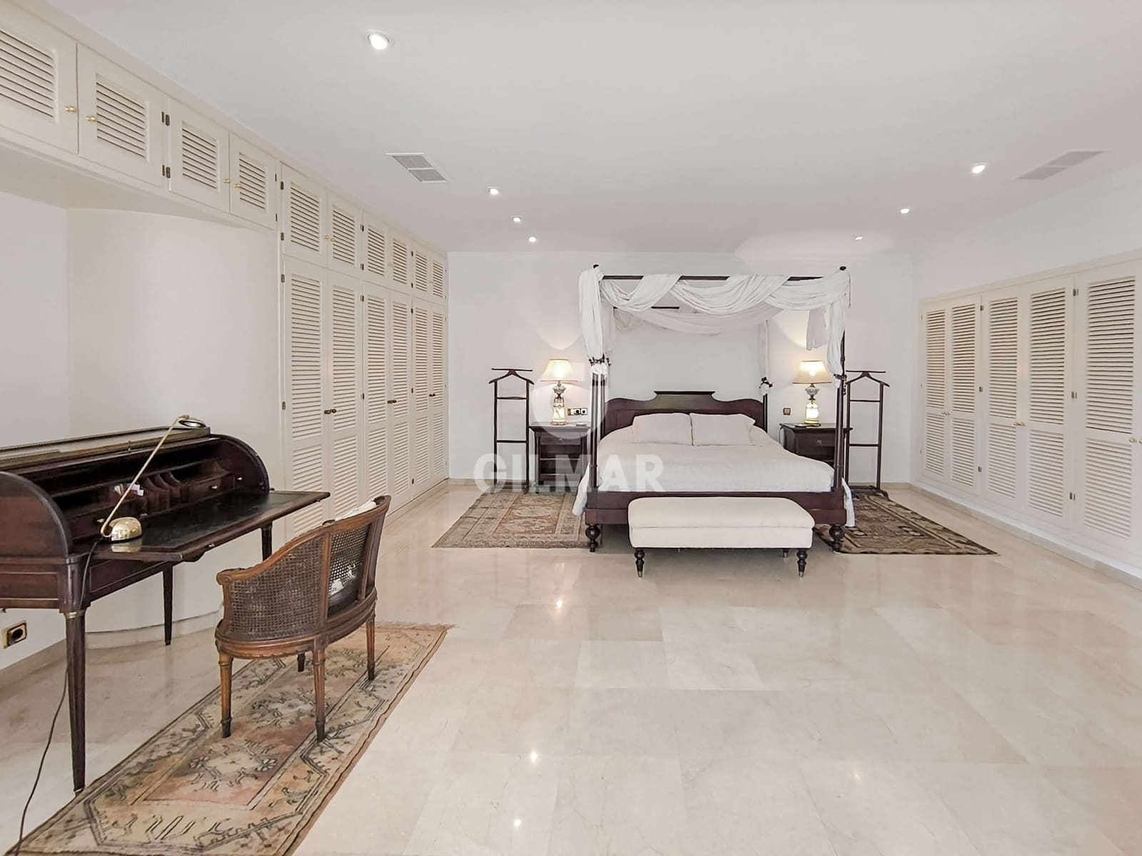 6 soverom Villa til salgs i Marbella med svømmebasseng garasje - € 3 900 000 (Ref: 9229144)