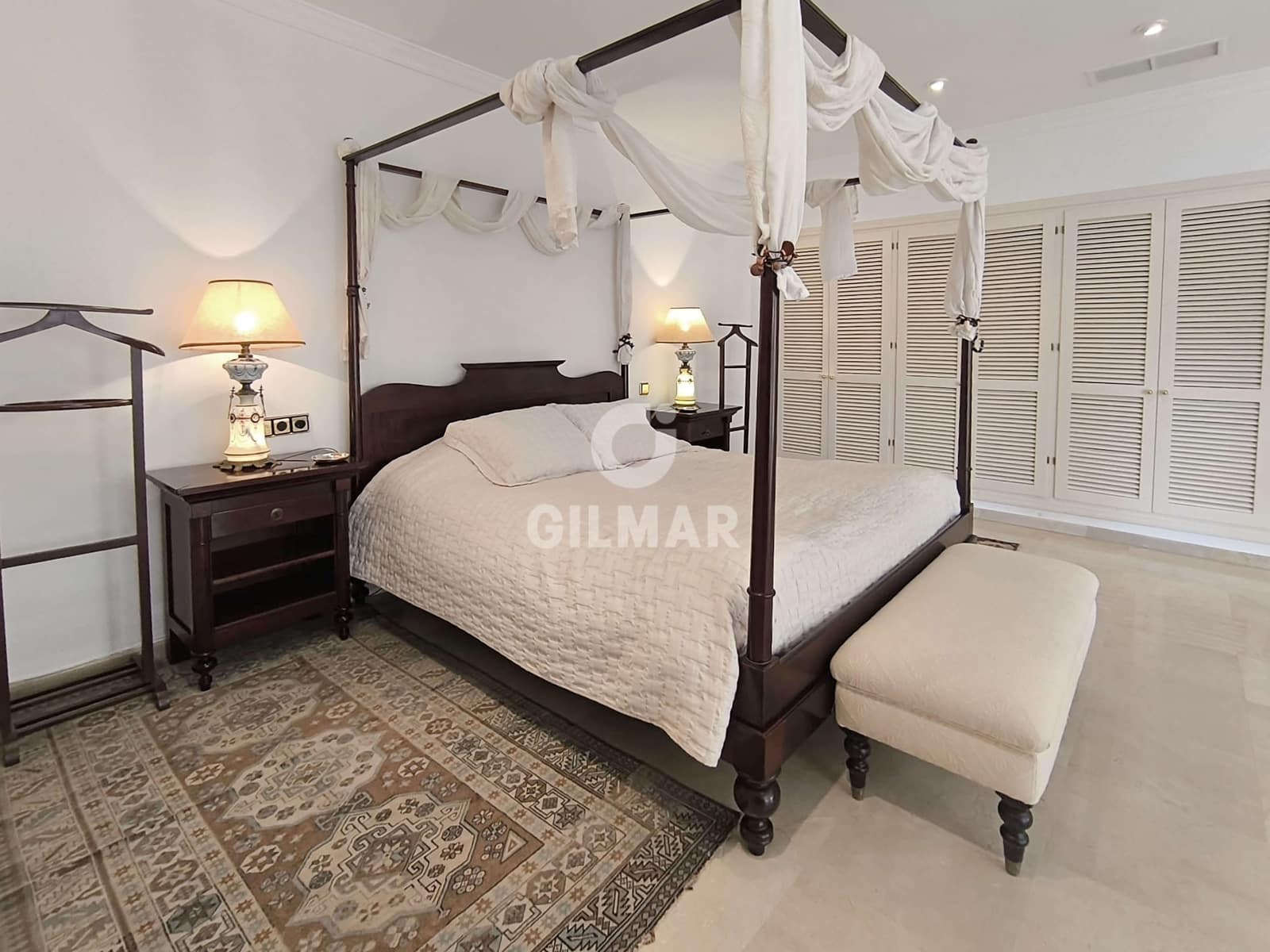 6 soverom Villa til salgs i Marbella med svømmebasseng garasje - € 3 900 000 (Ref: 9229144)