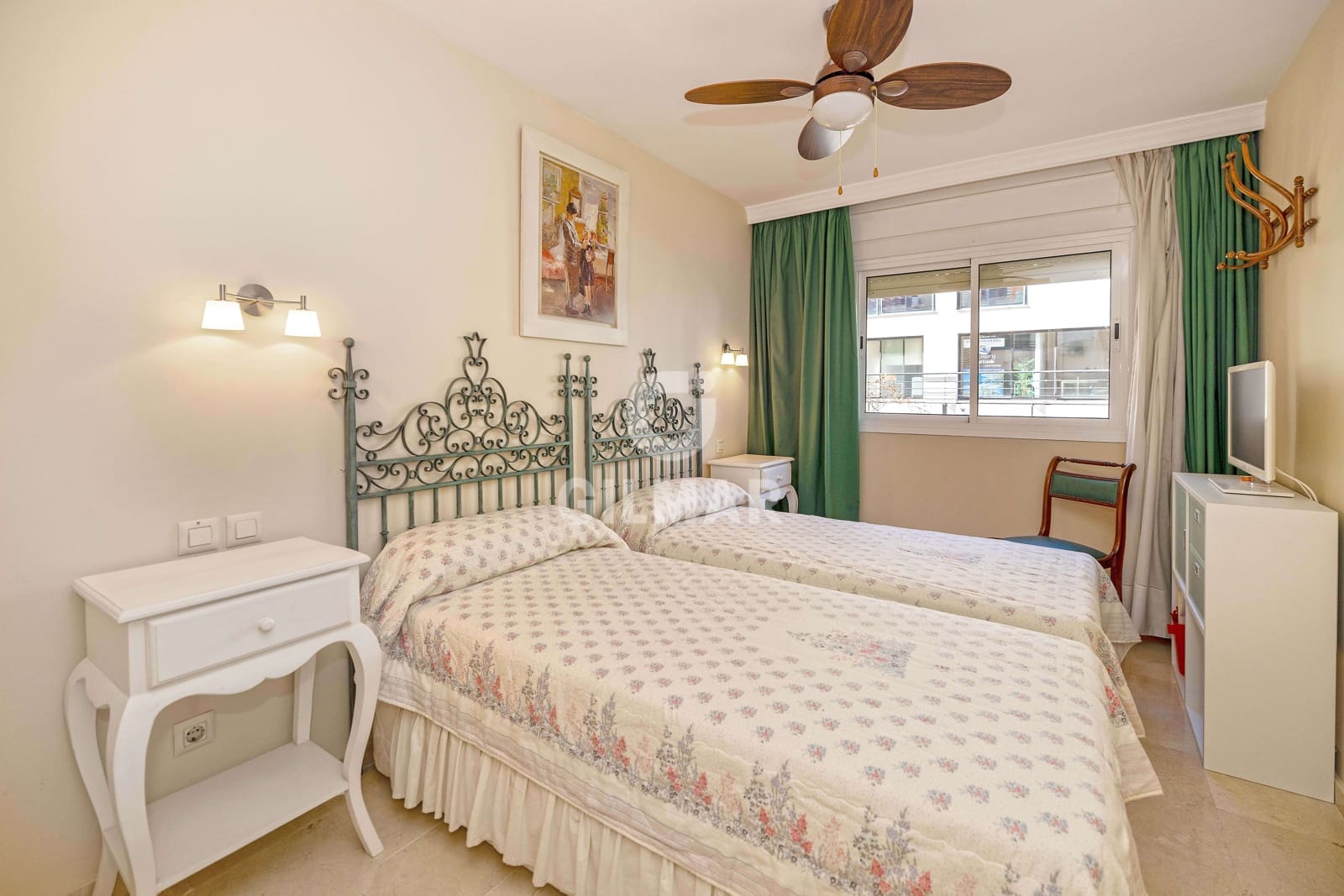 2 sovrum Lägenhet till salu i Marbella med pool garage - 470 000 € (Ref: 9231745)