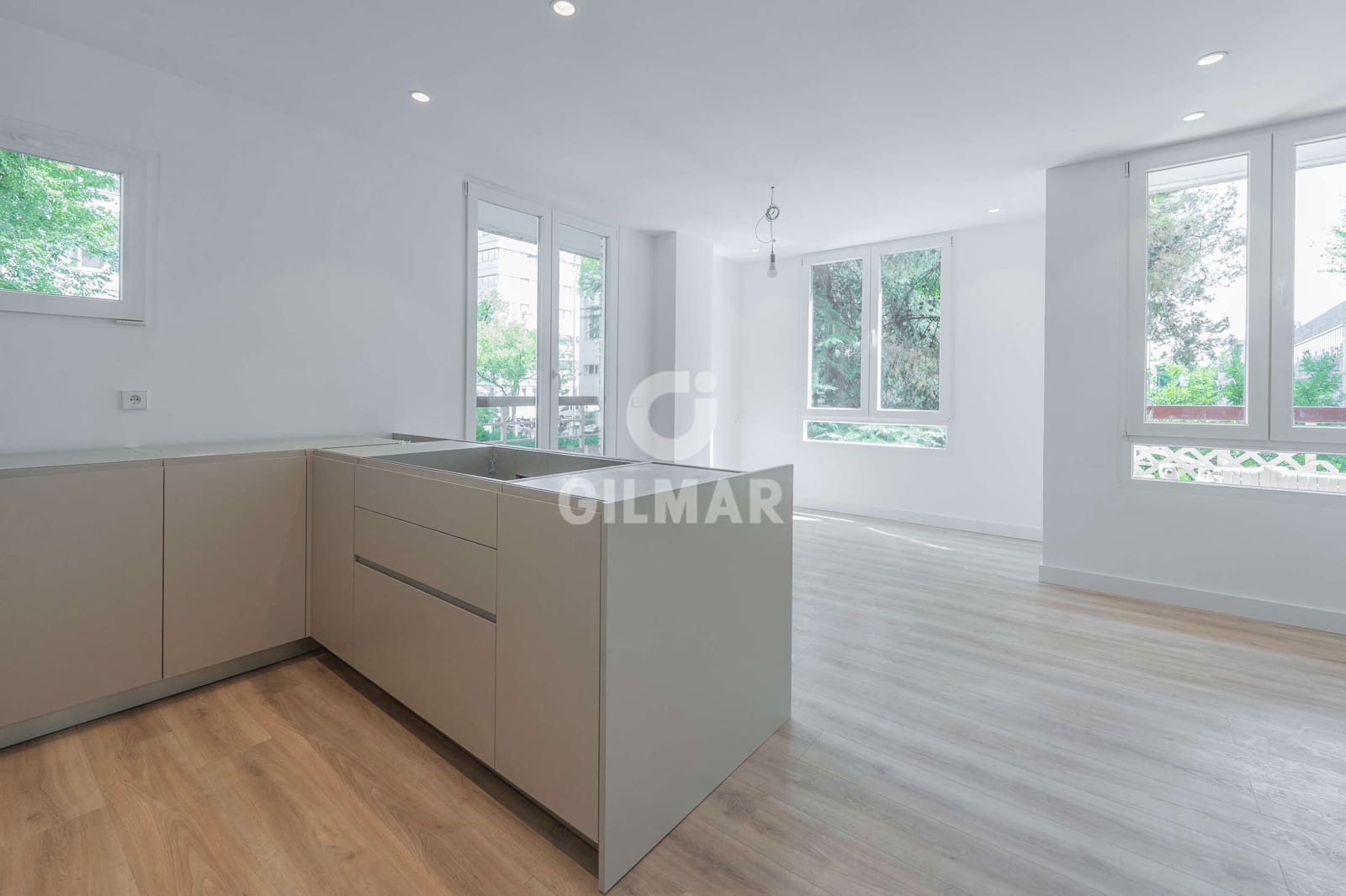 3 soveværelse Lejlighed til salg i Madrid by med garage - € 1.130.000 (Ref: 9234056)