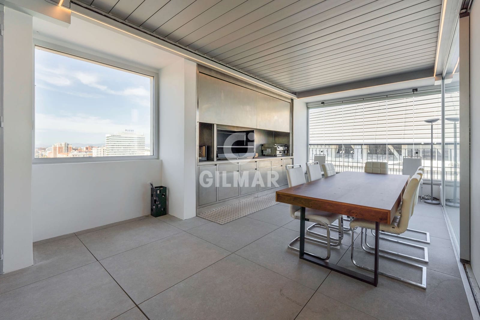 3 soveværelse Penthouse til salg i Madrid by med swimmingpool garage - € 5.900.000 (Ref: 9234058)