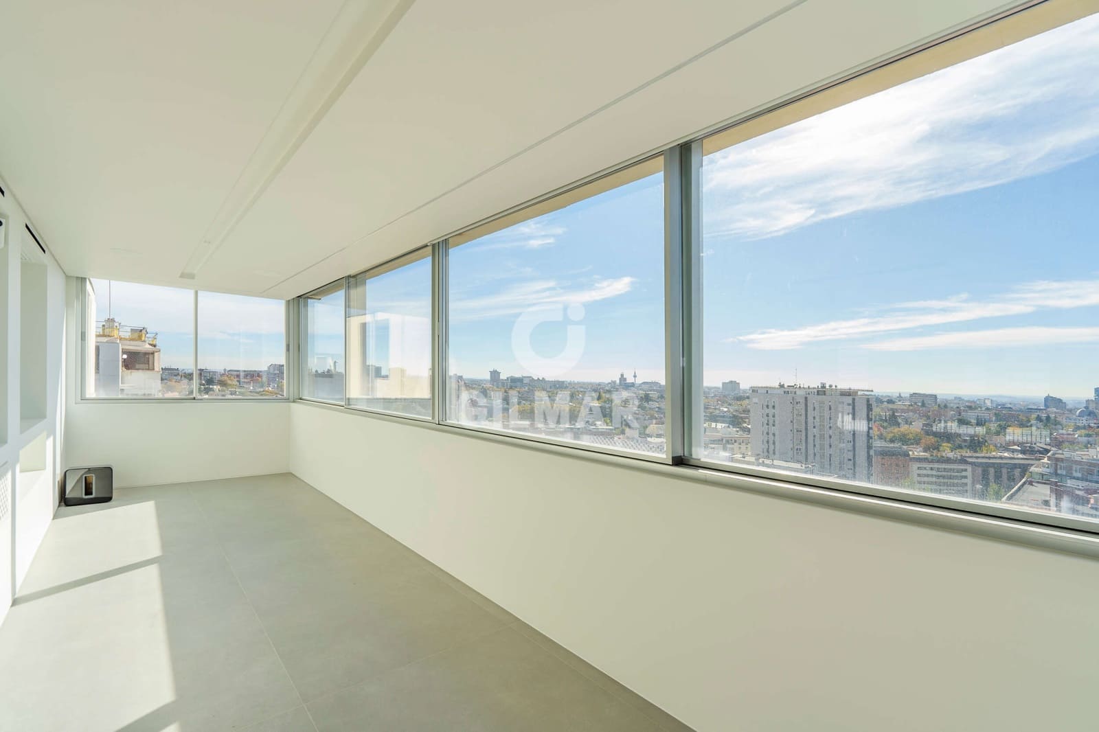 3 soveværelse Penthouse til salg i Madrid by med swimmingpool garage - € 5.900.000 (Ref: 9234058)