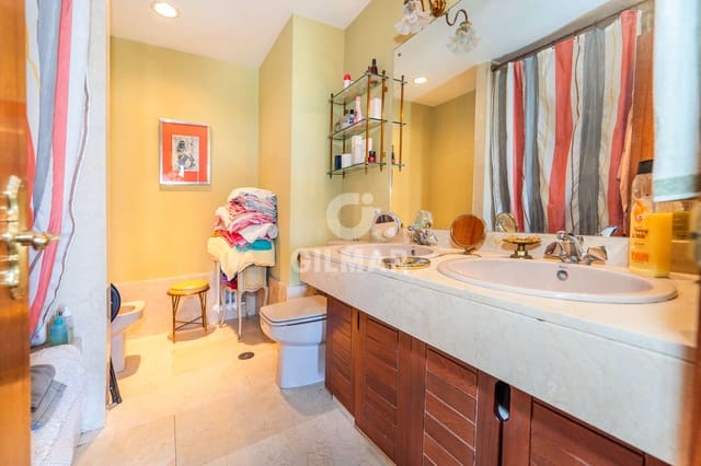 3 camera da letto Appartamento in vendita in Castilla, Madrid città con garage - 1.300.000 € (Rif: 9234059)