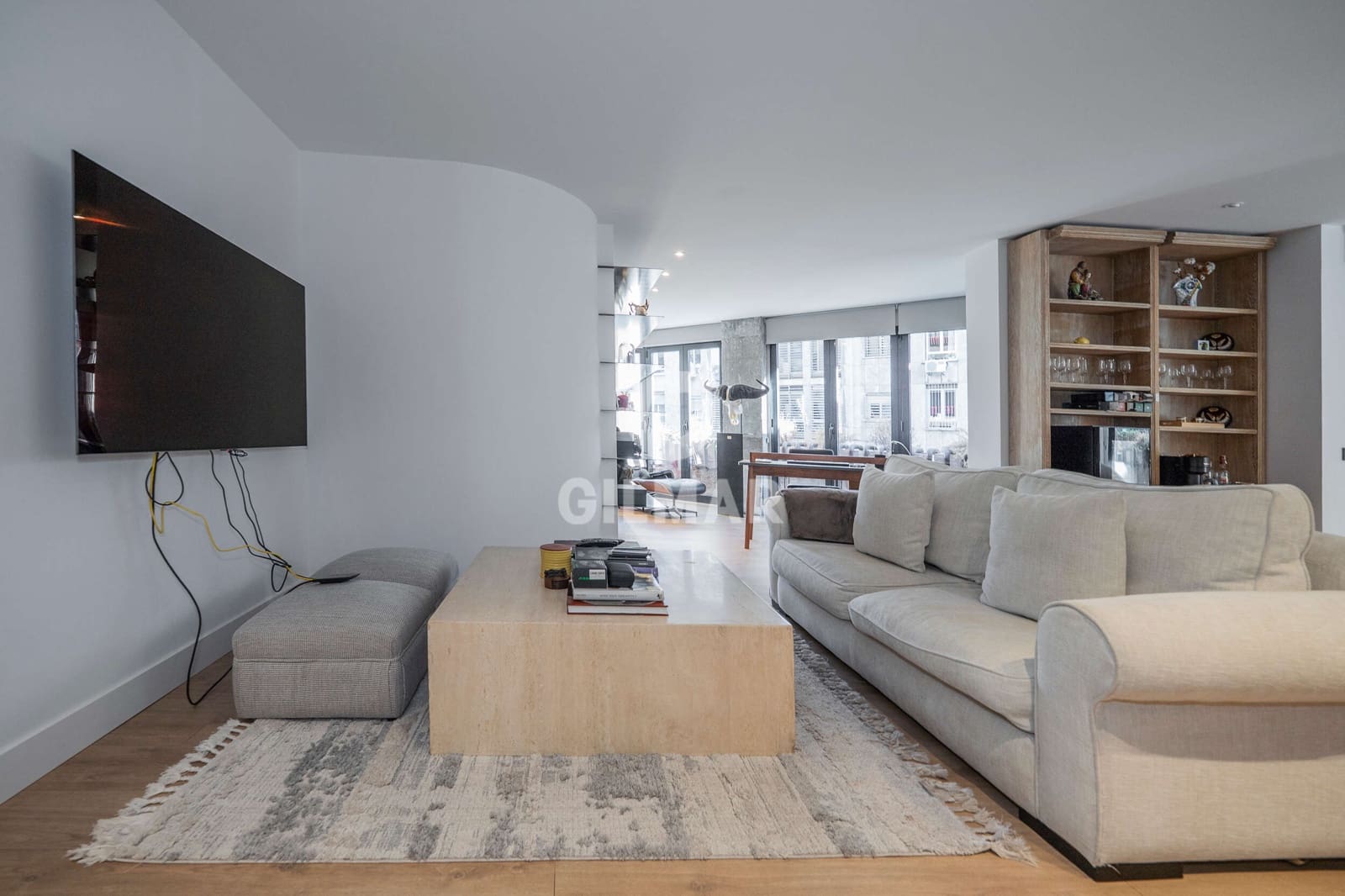 1 soverom Leilighet til salgs i Madrid by med svømmebasseng garasje - € 1 050 000 (Ref: 9234060)