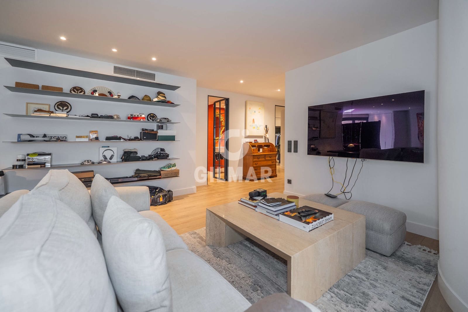 1 soverom Leilighet til salgs i Madrid by med svømmebasseng garasje - € 1 050 000 (Ref: 9234060)