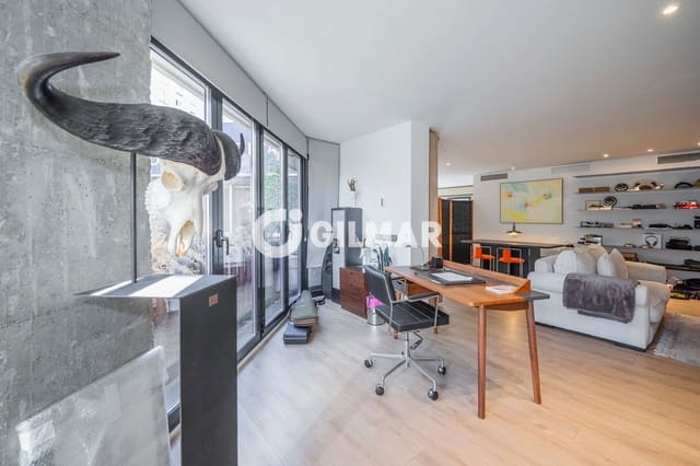 Piso de 1 habitación en Nueva España, Madrid ciudad en venta con piscina garaje - 985.000 € (Ref: 9234060)