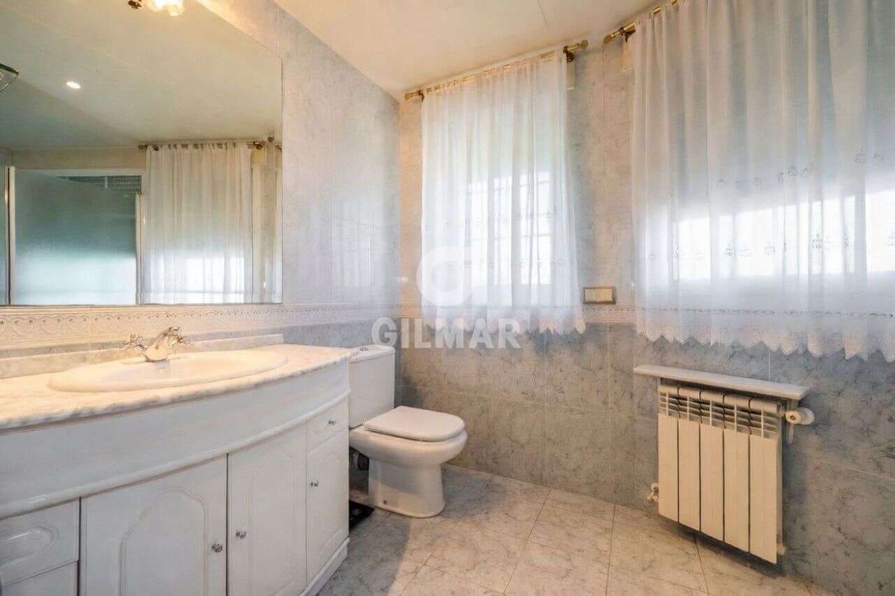 6 bedroom Villa for sale in Madrid city with pool garage - € 5,300,000 (Ref: 9234061)