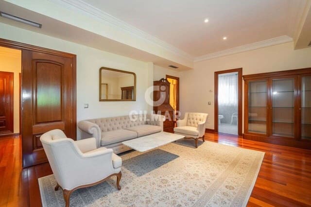 6 soverom Villa til salgs i Nueva España, Madrid by med svømmebasseng garasje - € 5 300 000 (Ref: 9234061)
