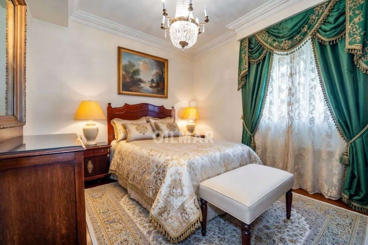 6 bedroom Villa for sale in Madrid city with pool garage - € 5,300,000 (Ref: 9234061)