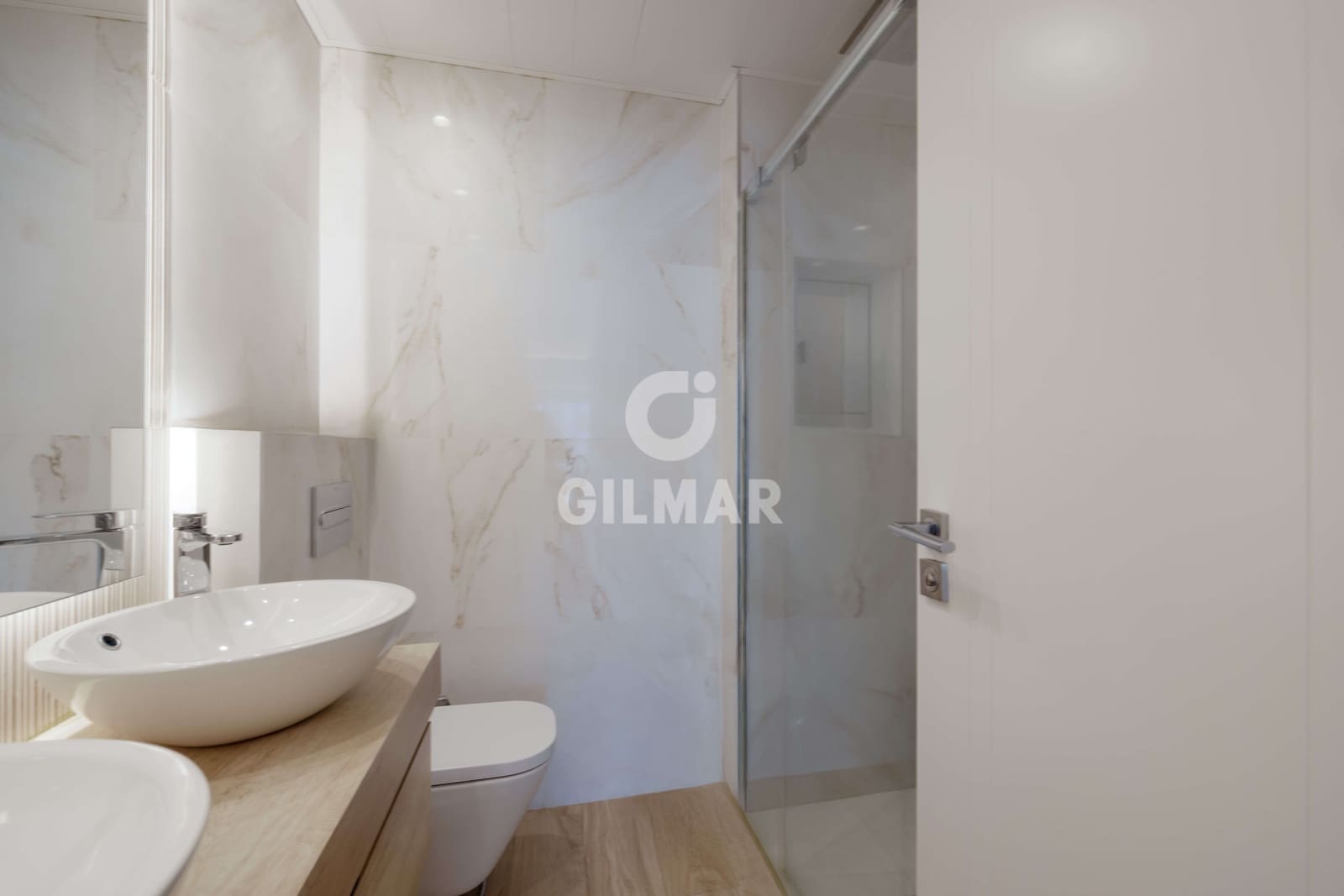 5 soverom Villa til salgs i Marbella med svømmebasseng garasje - € 1 800 000 (Ref: 9235768)