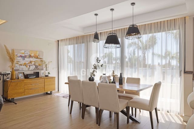 5 soverom Villa til salgs i Valdeolletas - Las Cancelas - Xarblanca, Marbella med svømmebasseng garasje - € 1 800 000 (Ref: 9235768)