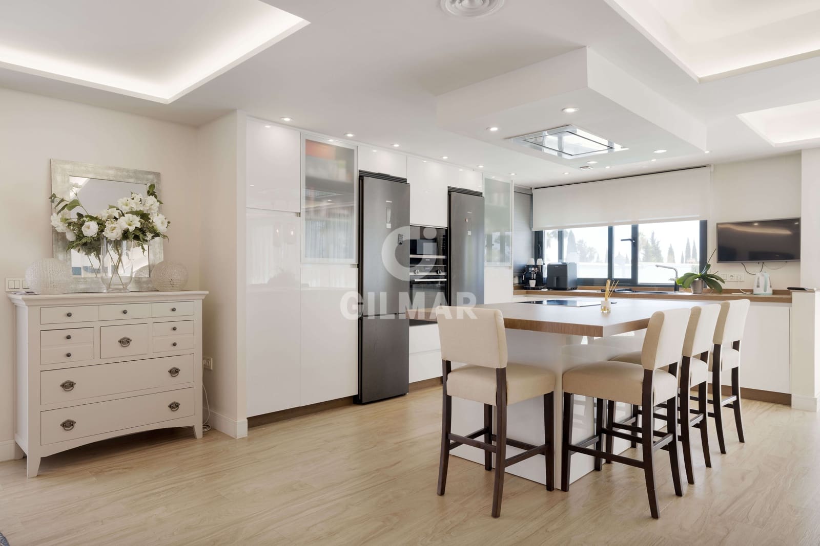 5 soverom Villa til salgs i Marbella med svømmebasseng garasje - € 1 800 000 (Ref: 9235768)