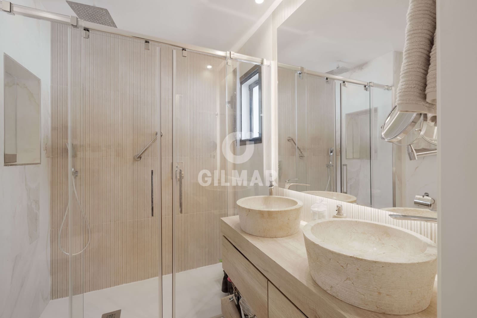 5 soverom Villa til salgs i Marbella med svømmebasseng garasje - € 1 800 000 (Ref: 9235768)