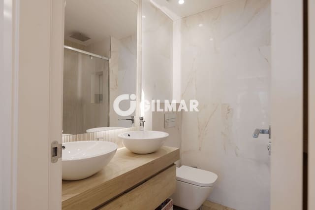 Chalet de 5 habitaciones en Valdeolletas - Las Cancelas - Xarblanca, Marbella en venta con piscina garaje - 1.700.000 € (Ref: 9235768)