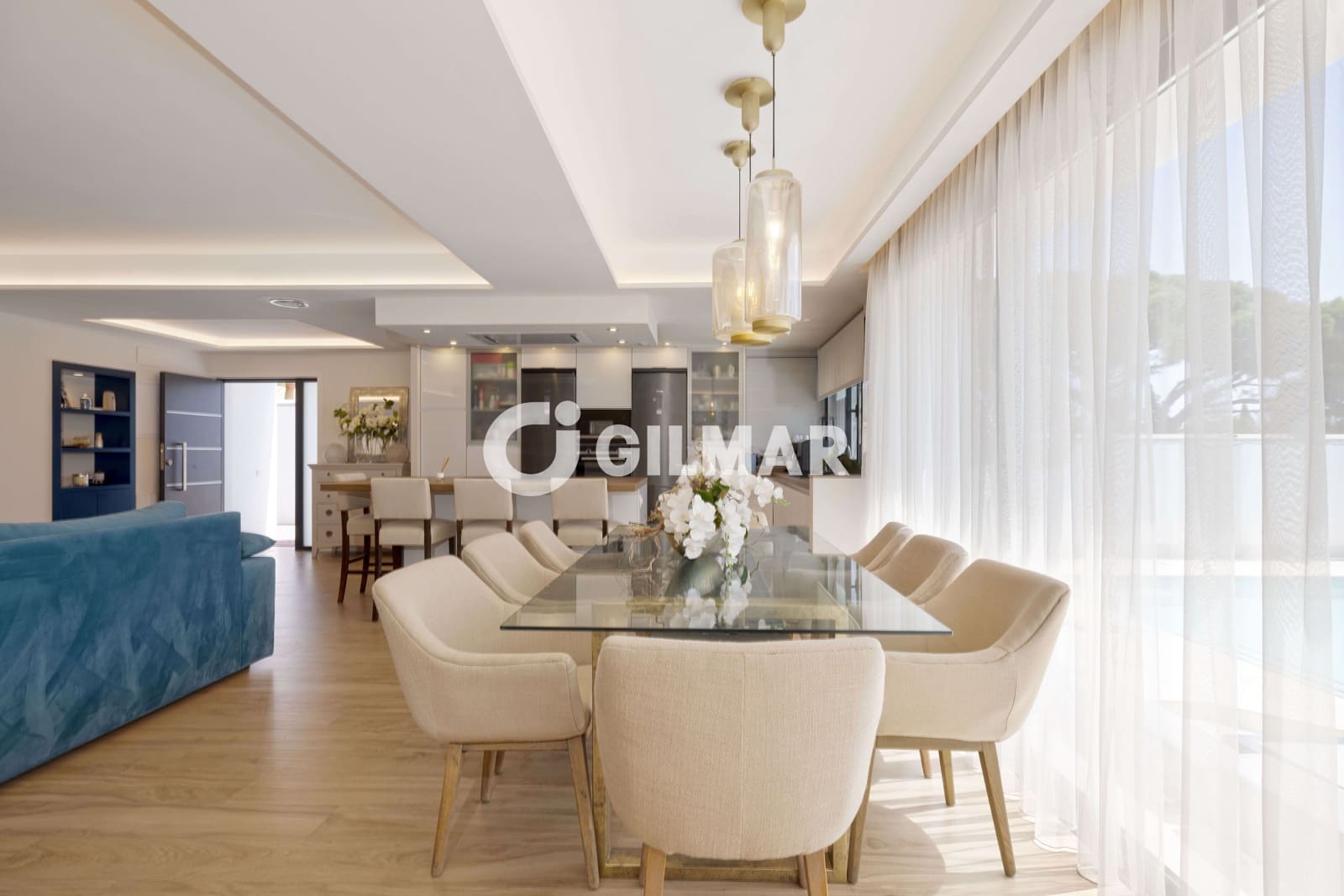 5 bedroom Villa for sale in Marbella with pool garage - € 1,700,000 (Ref: 9235768)