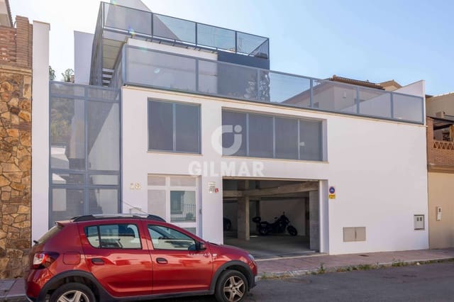 4 soveværelse Villa til salg i El Atabal, Málaga by med swimmingpool garage - € 850.000 (Ref: 9238871)