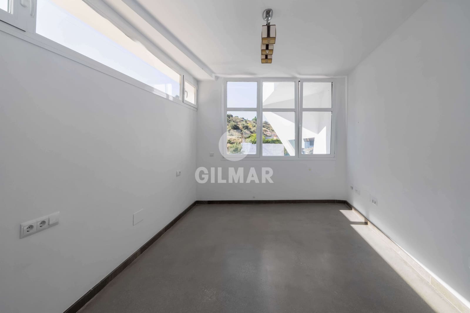 4 soveværelse Villa til salg i Puerto de la Torre med swimmingpool garage - € 850.000 (Ref: 9238871)