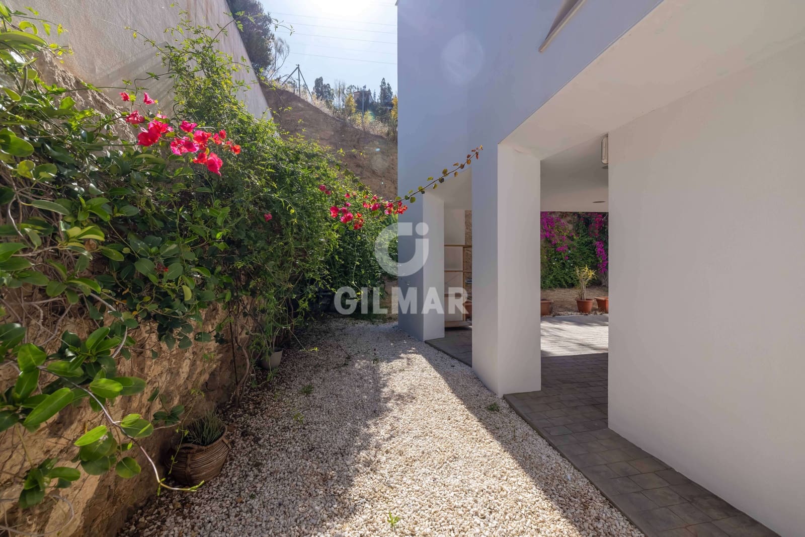 4 soveværelse Villa til salg i Puerto de la Torre med swimmingpool garage - € 850.000 (Ref: 9238871)