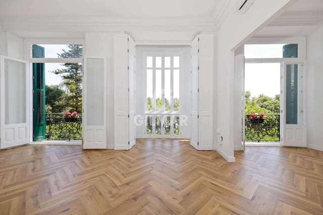 4 bedroom Flat for sale in Centro Historico, Málaga city with garage - € 1,499,000 (Ref: 9238873)