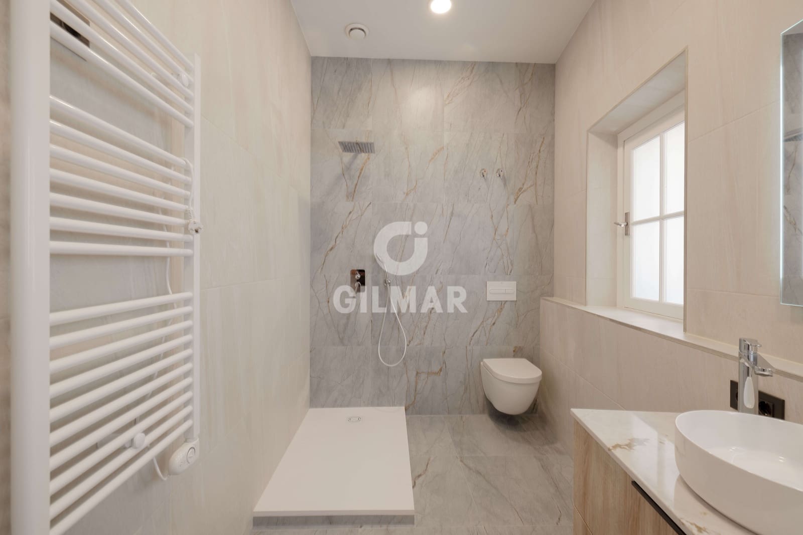 4 soveværelse Lejlighed til salg i Malaga by med garage - € 1.499.000 (Ref: 9238873)