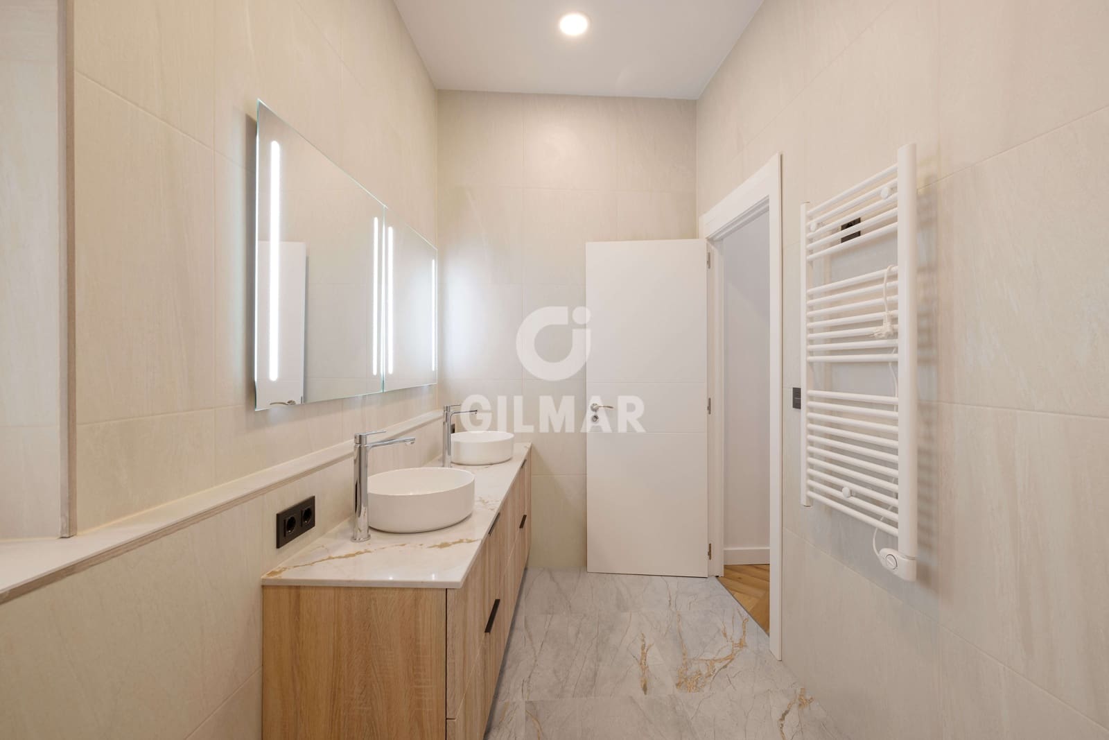 4 soveværelse Lejlighed til salg i Malaga by med garage - € 1.499.000 (Ref: 9238873)