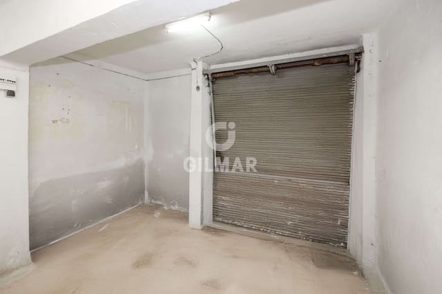 Kommersiell til salgs i La Goleta, Málaga by - € 270 000 (Ref: 9239361)