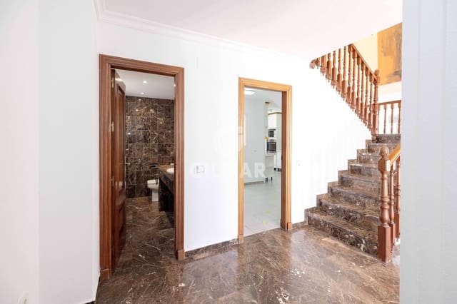 4 sovrum Takvåning till salu i Cerrado de Calderon, Málaga stad med pool garage - 1 300 000 € (Ref: 9239362)