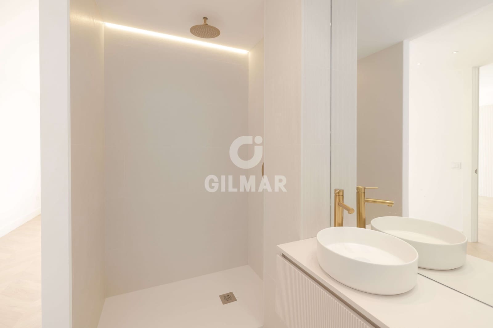 Piso de 3 habitaciones en Málaga ciudad en venta - 890.000 € (Ref: 9239365)
