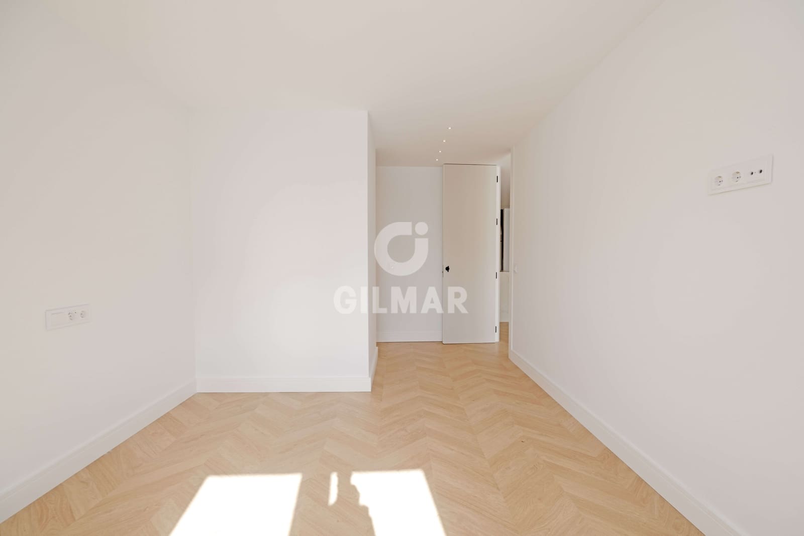 Piso de 3 habitaciones en Málaga ciudad en venta - 890.000 € (Ref: 9239365)